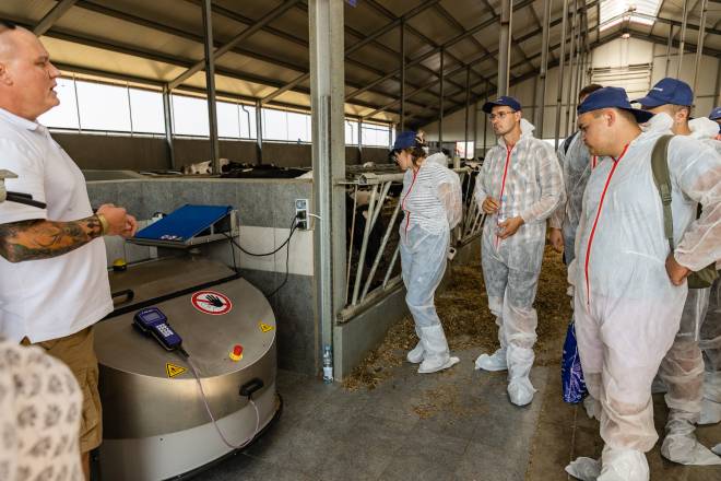 Feed Moving Robot on Polish Dairy Farms