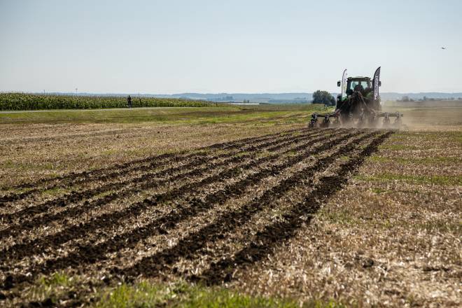 No-till Ag Machinery Presentation in Poland